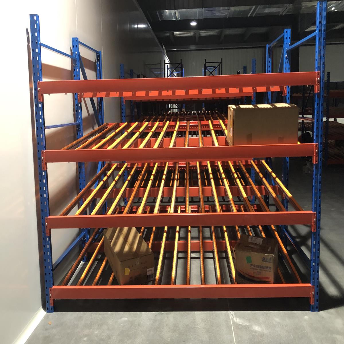 流利貨架（詳請點(diǎn)擊）